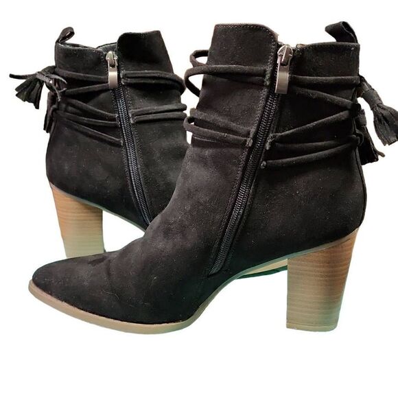 Maurices Brooklyn Women's Black Faux Suede Block Heel Tassel Ankle Boots Size 11 - Picture 2 of 11